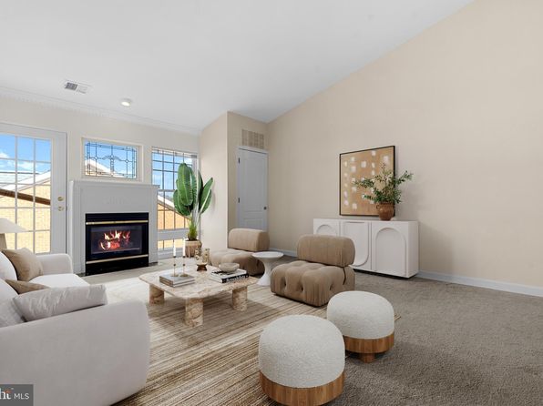 6940 Fairfax Dr UNIT 400, Arlington, VA 22213
