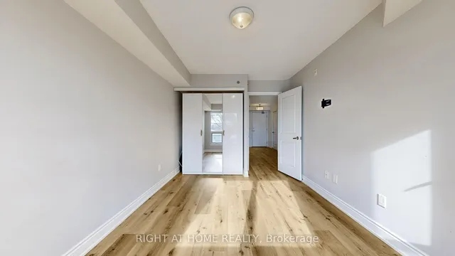 Additional image 25 of 760 Sheppard Ave Unit 212