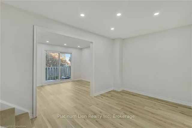 Additional image 17 of 1420 Garth St Unit 5