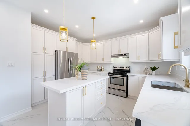 Additional image 16 of 31 Enford Cres