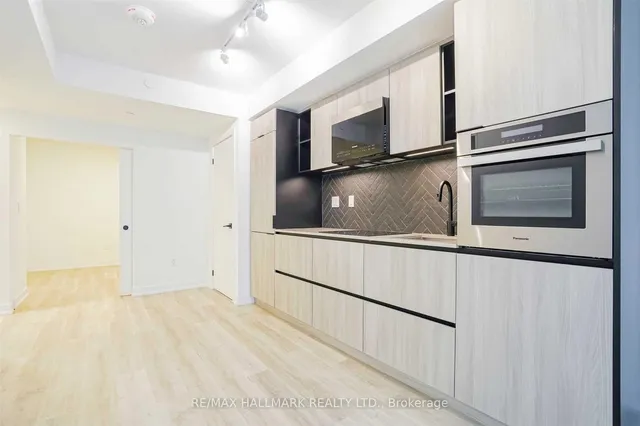 Additional image 10 of 2 Augusta Ave Unit 507