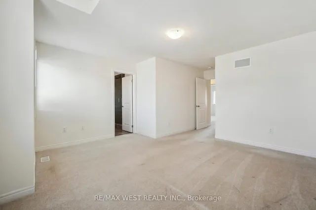 Additional image 14 of 106 Pinot Cres