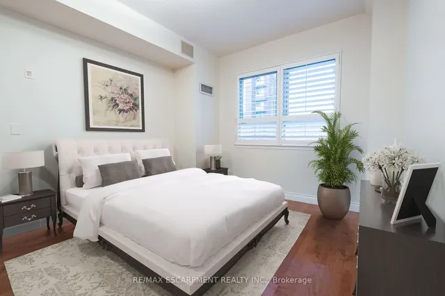 Additional image 24 of 399 Elizabeth St Unit 611