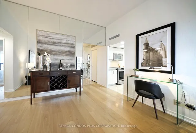 Additional image 8 of 65 Harbour Sq Unit 3603