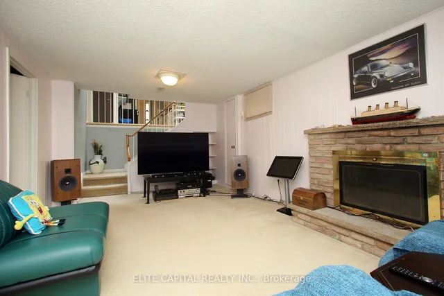 Additional image 28 of 24 Hoseyhill Cres