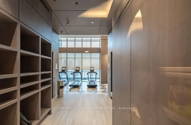 Additional image 24 of 30 Inn On The Park Dr Unit 302