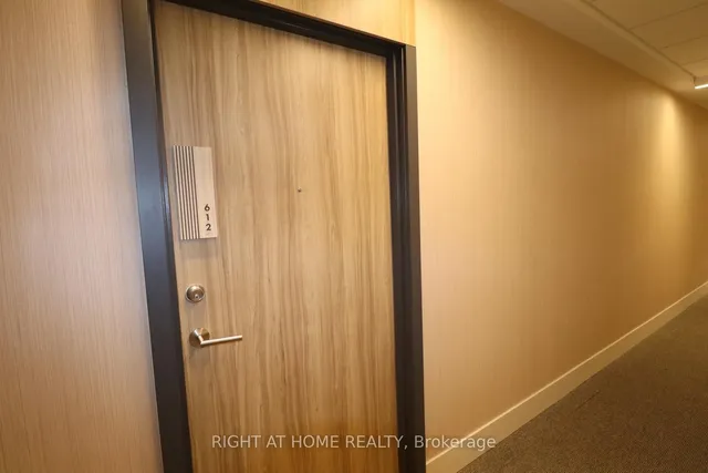 Additional image 5 of 3100 Keele St Unit 612