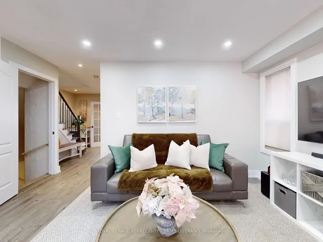 Additional image 11 of 4 Dunlop Crt