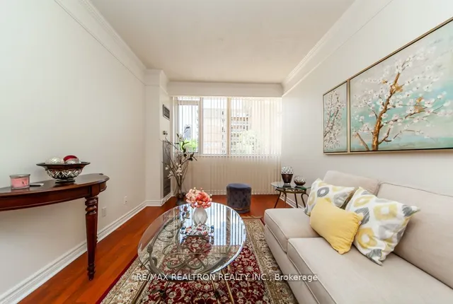 Additional image 12 of 555 Yonge St Unit #309