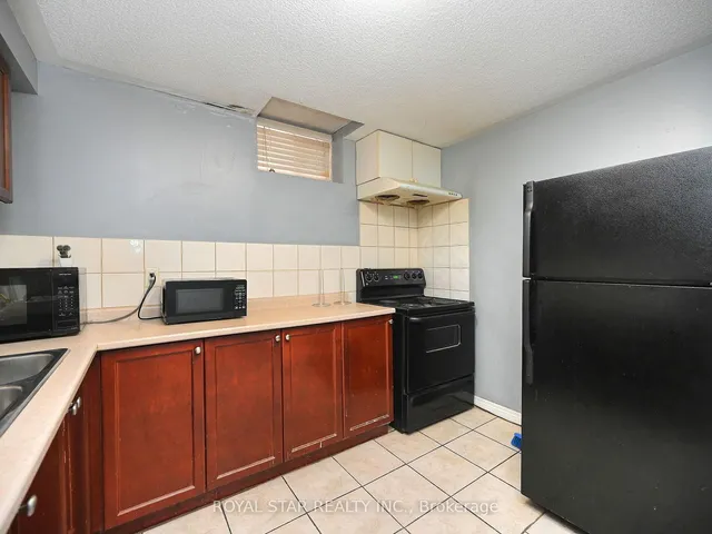 Additional image 38 of 33 Alice Spring Cres