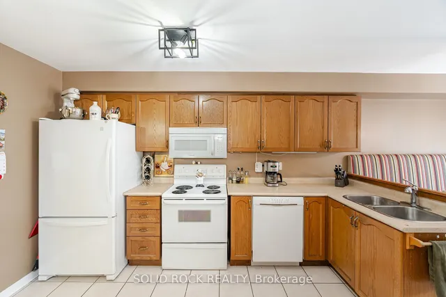 Additional image 16 of 35 Prince Cres