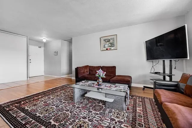 Additional image 2 of 180 Markham Rd Unit 512