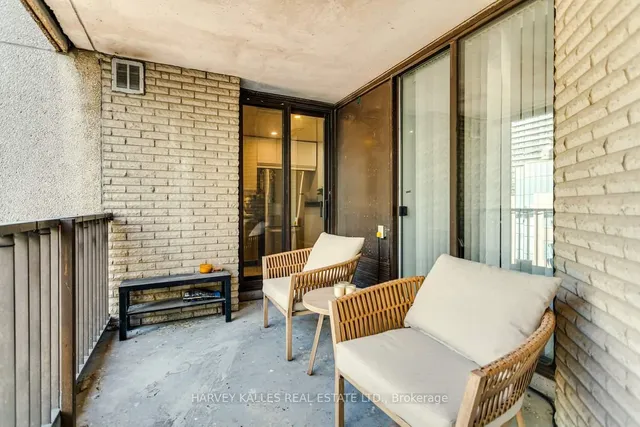 Additional image 26 of 33 Harbour Sq Unit 2440