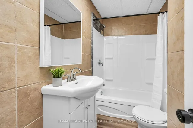 Additional image 17 of 20 Mayflower Ave