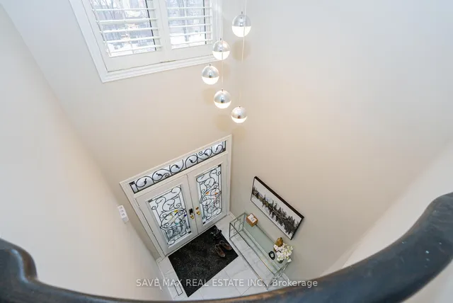 Additional image 20 of 27 Messina Ave