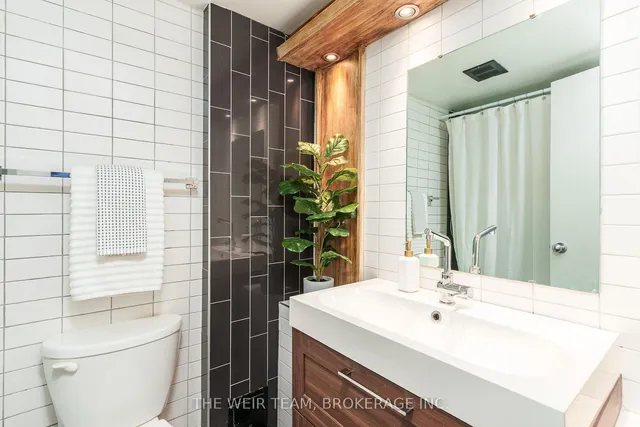 Additional image 15 of 30 Gloucester St Unit 609