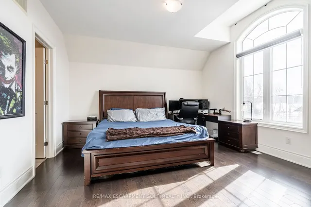 Additional image 24 of 3 Shippee Ave