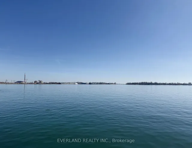 Additional image 32 of 39 Queens Quay Unit 840