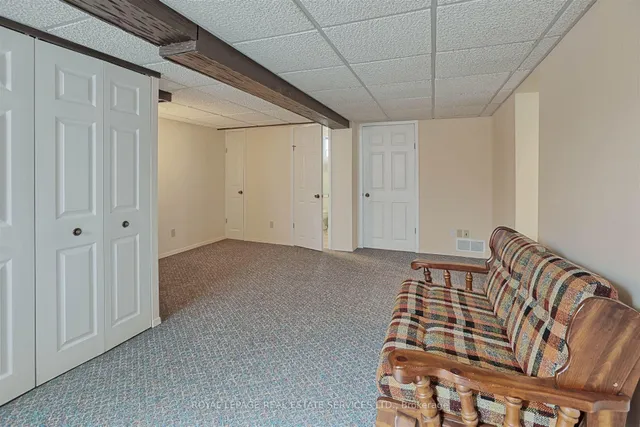 Additional image 31 of 51 Wendover Rd