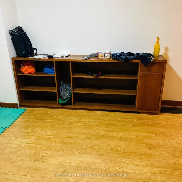 Additional image 11 of 146 Gradwell Dr