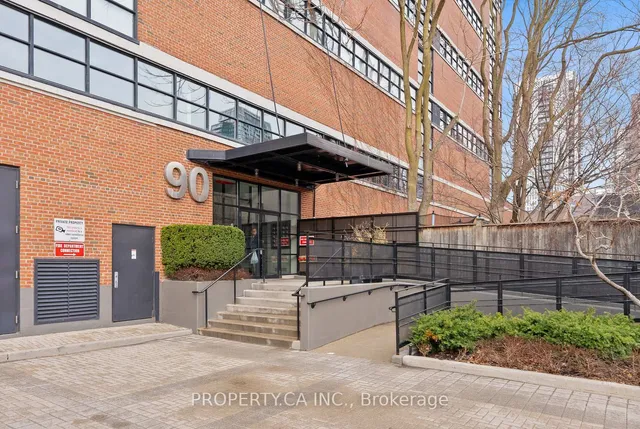 Additional image 40 of 90 Sumach St Unit 606