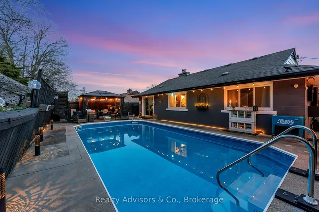 Additional image 39 of 924 Union St