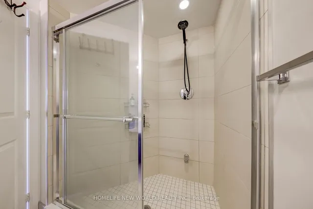 Additional image 30 of 1080 Bay St Unit 2410