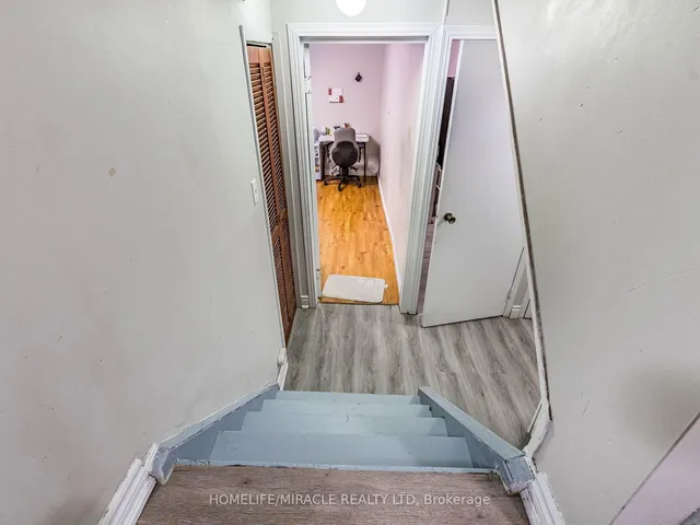 Additional image 39 of 10 Madison St