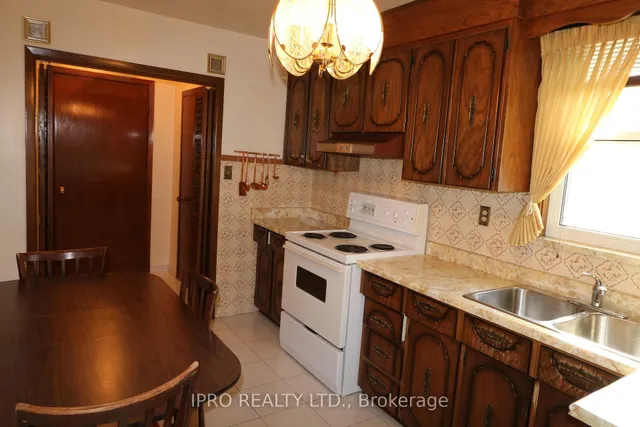 Additional image 24 of 54 Nordin Ave