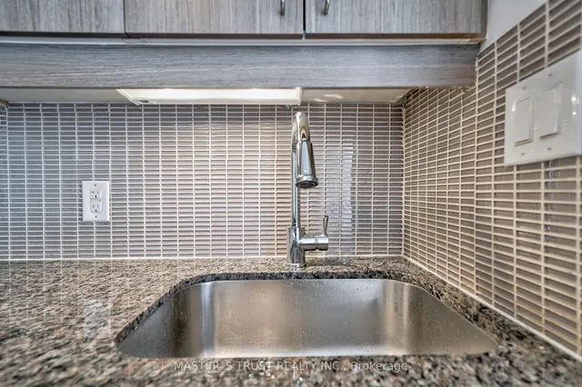 Additional image 24 of 426 University Ave Unit 2307