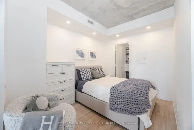 Additional image 20 of 88 Blue Jays Way Unit 3204