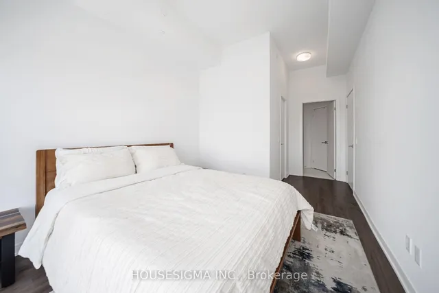 Additional image 37 of 405 Dundas St Unit 526