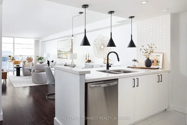 Additional image 16 of 705 King St Unit 1105