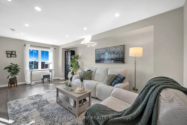 Additional image 11 of 105 Bond Head Crt