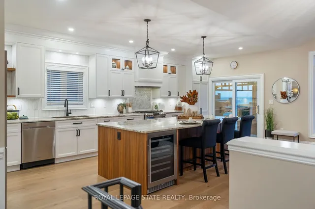 Additional image 4 of 66 Seabreeze Cres