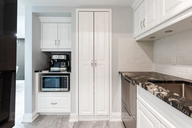 Additional image 20 of 50 MAIN St Unit 412