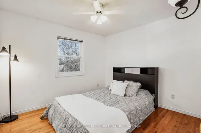 Additional image 11 of 618 Barton St Unit 9