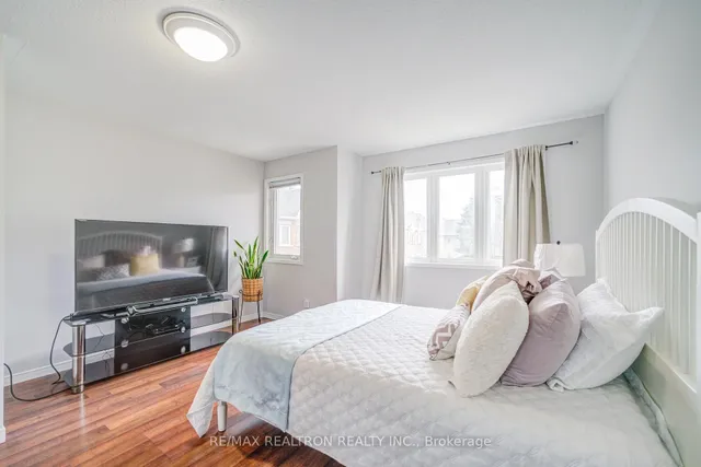 Additional image 9 of 28 Rosebank Dr Unit 507