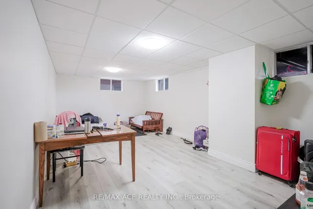 Additional image 33 of 28 Wilkins Dr