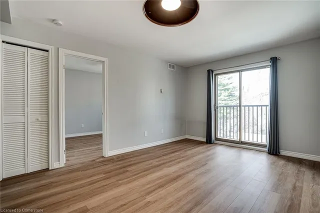 Additional image 27 of 28 Victoria Ave Unit 314