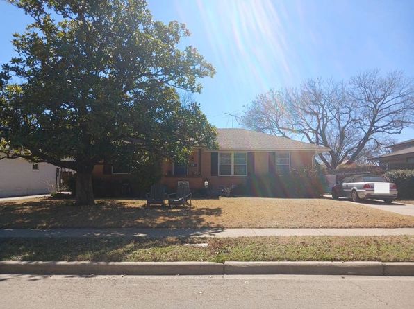 Primary image of 10610 Longmeadow Dr, Dallas, TX 75238