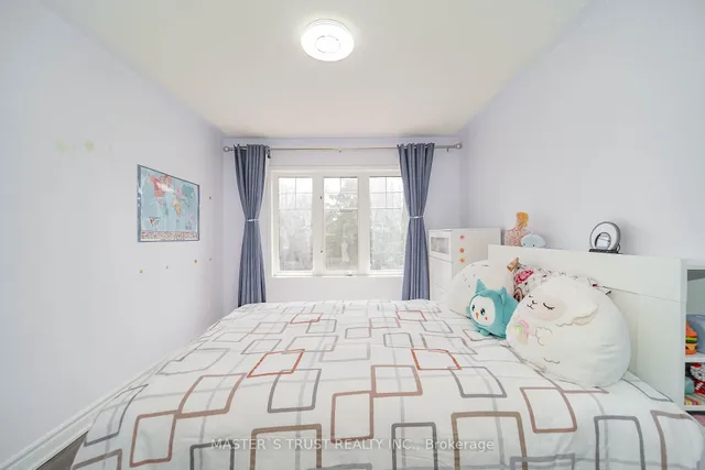 Additional image 20 of 40 Rochefort Dr