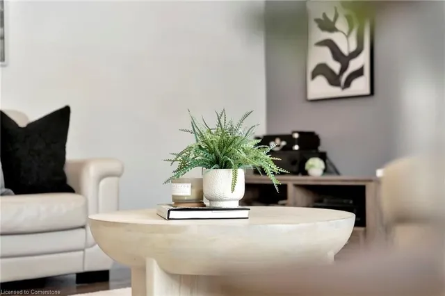 Additional image 22 of 7 Bocelli Cres