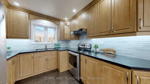 Additional image 13 of 8 Hogan Dr