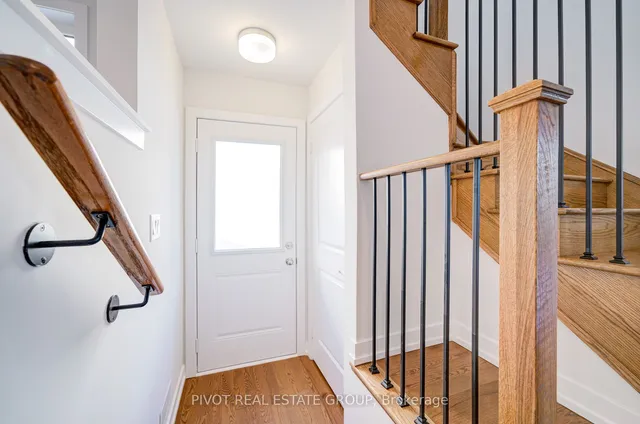 Additional image 34 of 27 Danielle Moore Circ