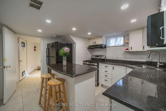 Additional image 26 of 92 Earlton Rd