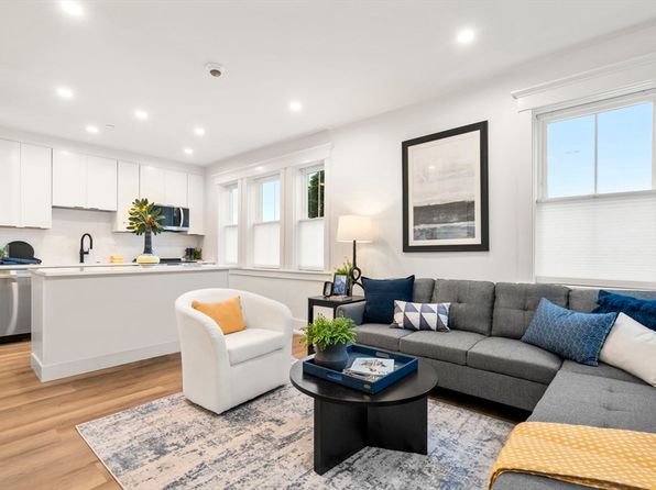 Primary image of 4459 Washington St, Roslindale, MA 