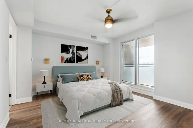 Additional image 35 of 18 Merton St Unit 906