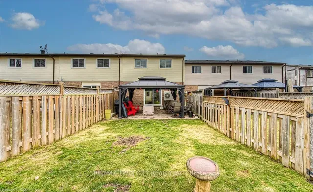 Additional image 36 of 26 Cedarhill Cres