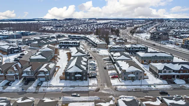 Additional image 44 of 7 Pony Way